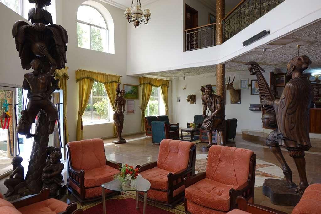 Wusum Hotel Makeni Interior foto