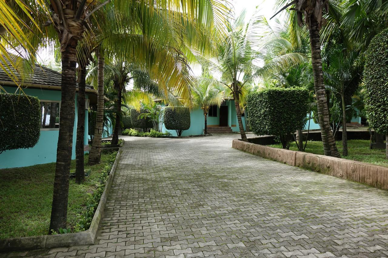 Wusum Hotel Makeni Exterior foto