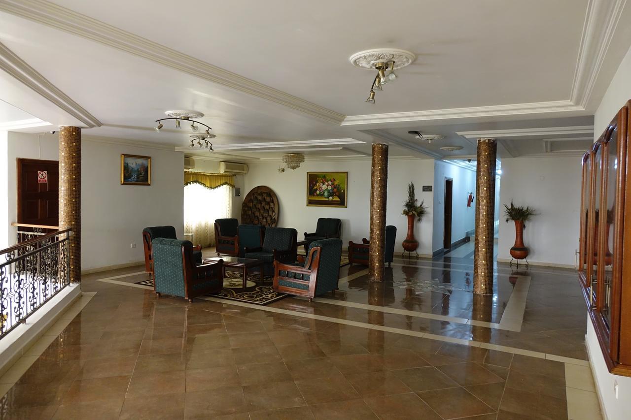 Wusum Hotel Makeni Exterior foto